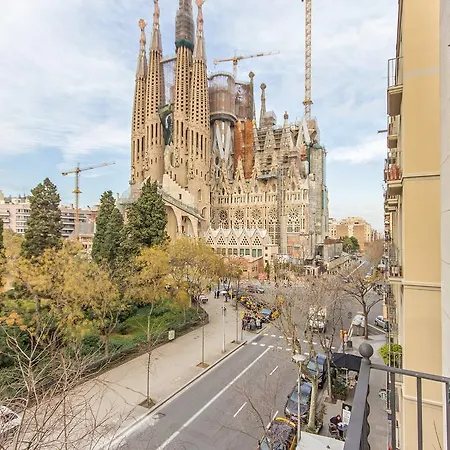Apartment Scenario & Llum - Sagrada Familia