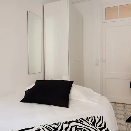 Apartment Scenario & Llum - Sagrada Familia *