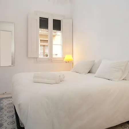 Apartment Scenario & Llum - Sagrada Familia Barcelona