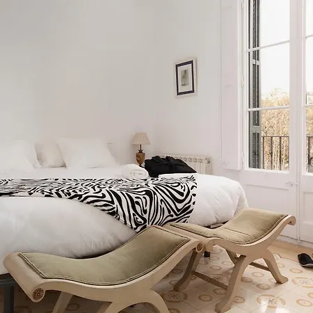 Apartment Scenario & Llum - Sagrada Familia Barcelona